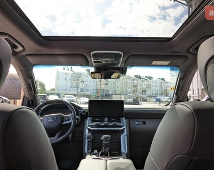 Тойота Land Cruiser 300, объемом двигателя 3.3 л и пробегом 0 тыс. км за 92824 $, фото 5 на Automoto.ua