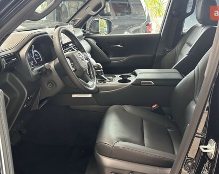 Тойота Land Cruiser 300, объемом двигателя 3.3 л и пробегом 0 тыс. км за 96948 $, фото 10 на Automoto.ua