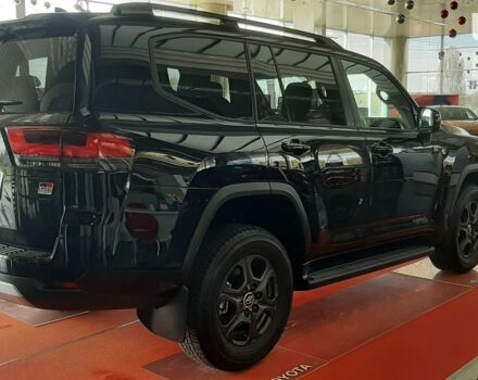 купити нове авто Тойота Land Cruiser 300 2023 року від офіційного дилера Тойота на Столичному Тойота фото