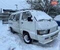 Белый Тойота LiteAce, объемом двигателя 2 л и пробегом 200 тыс. км за 800 $, фото 1 на Automoto.ua