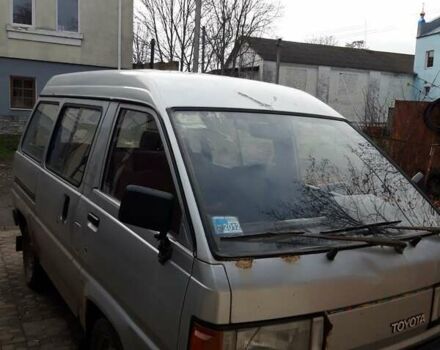 Серый Тойота LiteAce, объемом двигателя 1.5 л и пробегом 410 тыс. км за 2600 $, фото 1 на Automoto.ua
