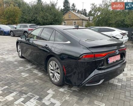 Черный Тойота Mirai, объемом двигателя 0 л и пробегом 36 тыс. км за 13000 $, фото 2 на Automoto.ua