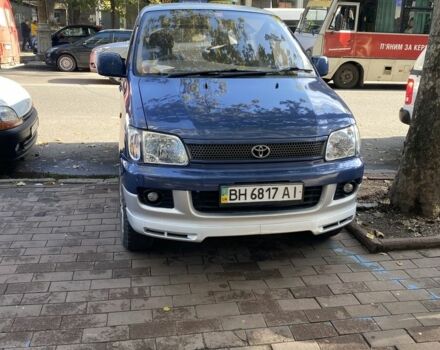 Синий Тойота Noah, объемом двигателя 0 л и пробегом 300 тыс. км за 220000 $, фото 1 на Automoto.ua