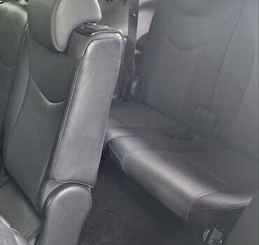 Серый Тойота Prius MPV, объемом двигателя 1.8 л и пробегом 340 тыс. км за 14500 $, фото 5 на Automoto.ua