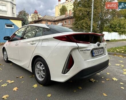 Тойота Prius Prime 2019 в Киеве на Automoto.ua Белый Тойота Prius Prime, объемом двигателя 1.8 л и пробегом 127 тыс. км за 23700 $, фото 5 на Automoto.ua