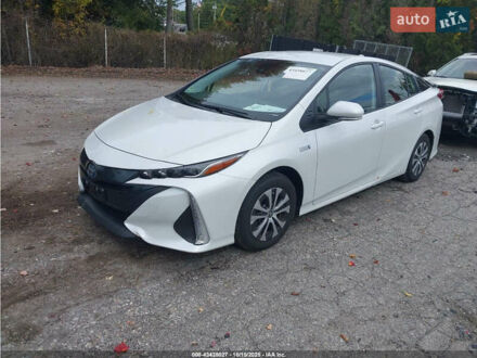 Белый Тойота Prius Prime, объемом двигателя 1.8 л и пробегом 54 тыс. км за 5000 $, фото 1 на Automoto.ua