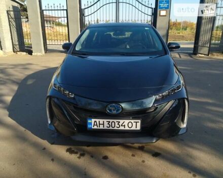 Черный Тойота Prius Prime, объемом двигателя 1.8 л и пробегом 9 тыс. км за 24750 $, фото 2 на Automoto.ua