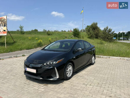 Черный Тойота Prius Prime, объемом двигателя 1.8 л и пробегом 33 тыс. км за 22550 $, фото 1 на Automoto.ua