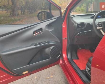 Красный Тойота Prius Prime, объемом двигателя 1.8 л и пробегом 81 тыс. км за 18000 $, фото 20 на Automoto.ua