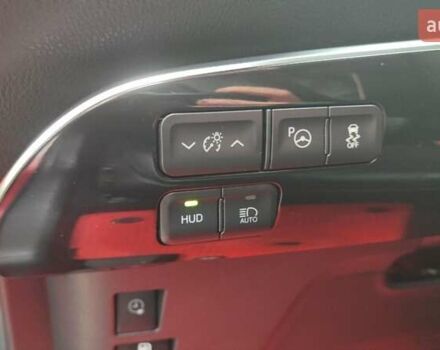 Красный Тойота Prius Prime, объемом двигателя 1.8 л и пробегом 81 тыс. км за 18000 $, фото 24 на Automoto.ua