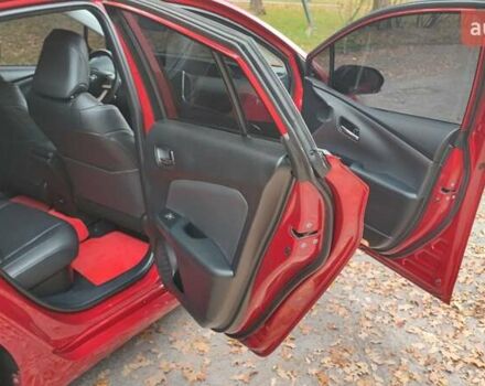 Красный Тойота Prius Prime, объемом двигателя 1.8 л и пробегом 81 тыс. км за 18000 $, фото 18 на Automoto.ua