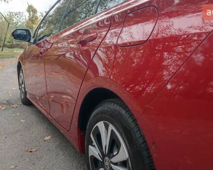 Красный Тойота Prius Prime, объемом двигателя 1.8 л и пробегом 81 тыс. км за 18000 $, фото 15 на Automoto.ua