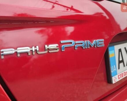 Красный Тойота Prius Prime, объемом двигателя 1.8 л и пробегом 81 тыс. км за 18000 $, фото 12 на Automoto.ua