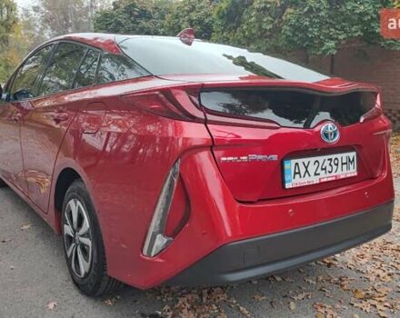 Красный Тойота Prius Prime, объемом двигателя 1.8 л и пробегом 81 тыс. км за 18000 $, фото 5 на Automoto.ua
