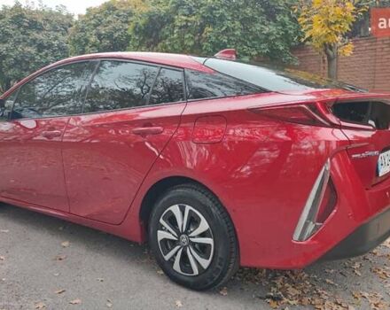 Красный Тойота Prius Prime, объемом двигателя 1.8 л и пробегом 81 тыс. км за 18000 $, фото 8 на Automoto.ua