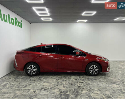 Красный Тойота Prius Prime, объемом двигателя 1.8 л и пробегом 127 тыс. км за 17900 $, фото 2 на Automoto.ua
