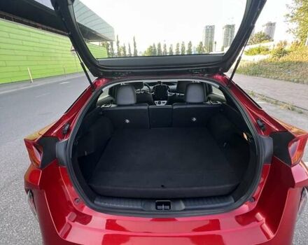 Красный Тойота Prius Prime, объемом двигателя 1.8 л и пробегом 136 тыс. км за 17700 $, фото 19 на Automoto.ua