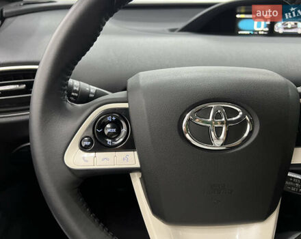 Красный Тойота Prius Prime, объемом двигателя 1.8 л и пробегом 127 тыс. км за 17900 $, фото 9 на Automoto.ua