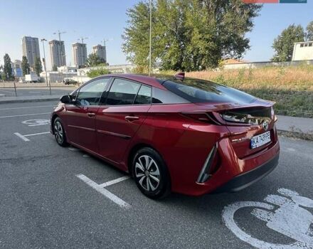 Красный Тойота Prius Prime, объемом двигателя 1.8 л и пробегом 136 тыс. км за 17700 $, фото 5 на Automoto.ua