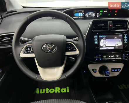 Красный Тойота Prius Prime, объемом двигателя 1.8 л и пробегом 127 тыс. км за 17900 $, фото 8 на Automoto.ua