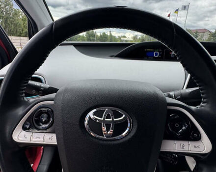 Тойота Prius Prime 2018 у Києві на Automoto.ua Червоний Тойота Prius Prime, об'ємом двигуна 1.8 л та пробігом 99 тис. км за 17300 $, фото 12 на Automoto.ua