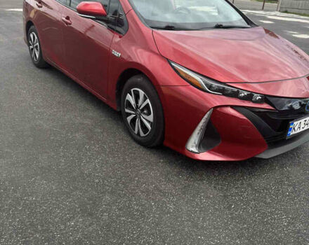 Тойота Prius Prime 2018 у Києві на Automoto.ua Червоний Тойота Prius Prime, об'ємом двигуна 1.8 л та пробігом 99 тис. км за 17300 $, фото 4 на Automoto.ua