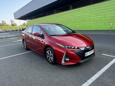 Красный Тойота Prius Prime, объемом двигателя 1.8 л и пробегом 136 тыс. км за 17700 $, фото 1 на Automoto.ua