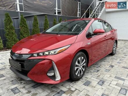 Красный Тойота Prius Prime, объемом двигателя 1.8 л и пробегом 75 тыс. км за 22999 $, фото 1 на Automoto.ua