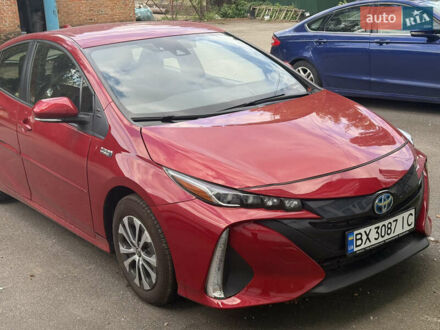 Красный Тойота Prius Prime, объемом двигателя 1.8 л и пробегом 78 тыс. км за 17900 $, фото 1 на Automoto.ua