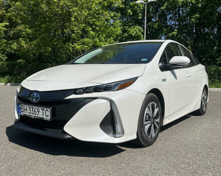 Тойота Prius Prime, объемом двигателя 1.8 л и пробегом 237 тыс. км за 23200 $, фото 12 на Automoto.ua