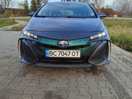 Тойота Prius Prime, об'ємом двигуна 1.8 л та пробігом 203 тис. км за 19700 $, фото 1 на Automoto.ua