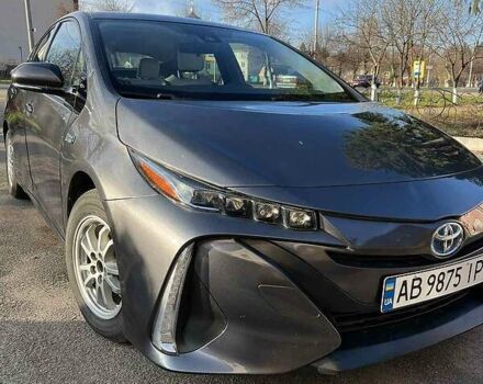 Сірий Тойота Prius Prime, об'ємом двигуна 1.8 л та пробігом 33 тис. км за 21900 $, фото 1 на Automoto.ua