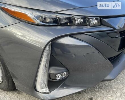 Серый Тойота Prius Prime, объемом двигателя 1.8 л и пробегом 137 тыс. км за 19999 $, фото 40 на Automoto.ua