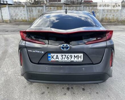 Сірий Тойота Prius Prime, об'ємом двигуна 1.8 л та пробігом 137 тис. км за 19999 $, фото 29 на Automoto.ua