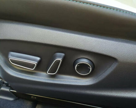 Серый Тойота Prius Prime, объемом двигателя 1.8 л и пробегом 202 тыс. км за 21999 $, фото 10 на Automoto.ua