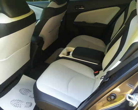 Серый Тойота Prius Prime, объемом двигателя 1.8 л и пробегом 202 тыс. км за 21999 $, фото 15 на Automoto.ua