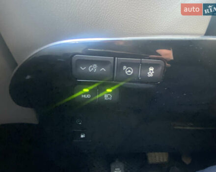 Серый Тойота Prius Prime, объемом двигателя 1.8 л и пробегом 202 тыс. км за 21999 $, фото 8 на Automoto.ua