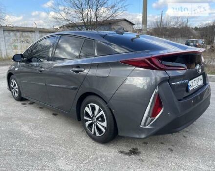 Сірий Тойота Prius Prime, об'ємом двигуна 1.8 л та пробігом 137 тис. км за 19999 $, фото 26 на Automoto.ua