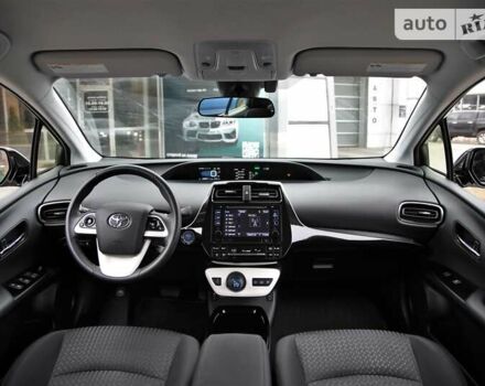 Серый Тойота Prius Prime, объемом двигателя 1.8 л и пробегом 20 тыс. км за 22500 $, фото 12 на Automoto.ua