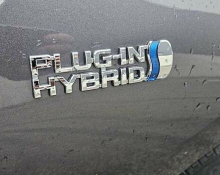 Серый Тойота Prius Prime, объемом двигателя 1.8 л и пробегом 92 тыс. км за 18799 $, фото 10 на Automoto.ua