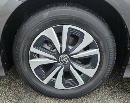 Серый Тойота Prius Prime, объемом двигателя 1.8 л и пробегом 92 тыс. км за 18799 $, фото 9 на Automoto.ua