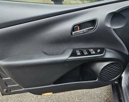 Серый Тойота Prius Prime, объемом двигателя 1.8 л и пробегом 92 тыс. км за 18799 $, фото 11 на Automoto.ua