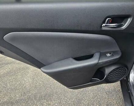 Серый Тойота Prius Prime, объемом двигателя 1.8 л и пробегом 92 тыс. км за 18799 $, фото 16 на Automoto.ua