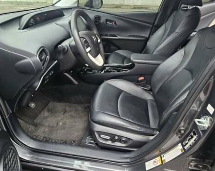 Серый Тойота Prius Prime, объемом двигателя 1.8 л и пробегом 92 тыс. км за 18799 $, фото 13 на Automoto.ua