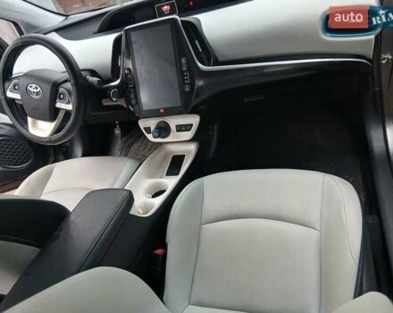Серый Тойота Prius Prime, объемом двигателя 1.8 л и пробегом 150 тыс. км за 18490 $, фото 25 на Automoto.ua
