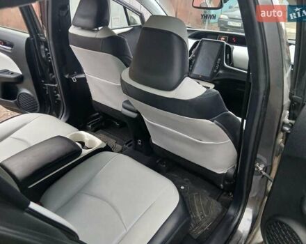 Серый Тойота Prius Prime, объемом двигателя 1.8 л и пробегом 150 тыс. км за 18490 $, фото 20 на Automoto.ua