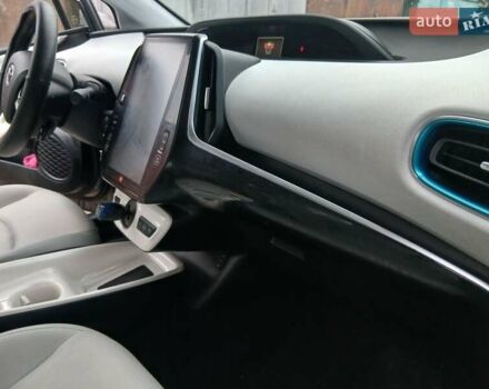 Серый Тойота Prius Prime, объемом двигателя 1.8 л и пробегом 150 тыс. км за 18490 $, фото 21 на Automoto.ua