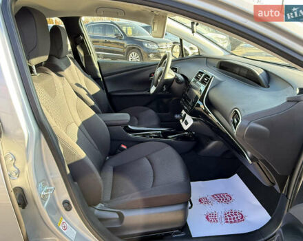 Сірий Тойота Prius Prime, об'ємом двигуна 1.8 л та пробігом 104 тис. км за 18000 $, фото 23 на Automoto.ua