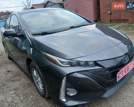 Серый Тойота Prius Prime, объемом двигателя 1.8 л и пробегом 150 тыс. км за 18490 $, фото 3 на Automoto.ua