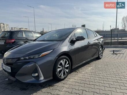 Тойота Prius Prime 2017 в Киеве на Automoto.ua Серый Тойота Prius Prime, объемом двигателя 1.8 л и пробегом 125 тыс. км за 16700 $, фото 1 на Automoto.ua
